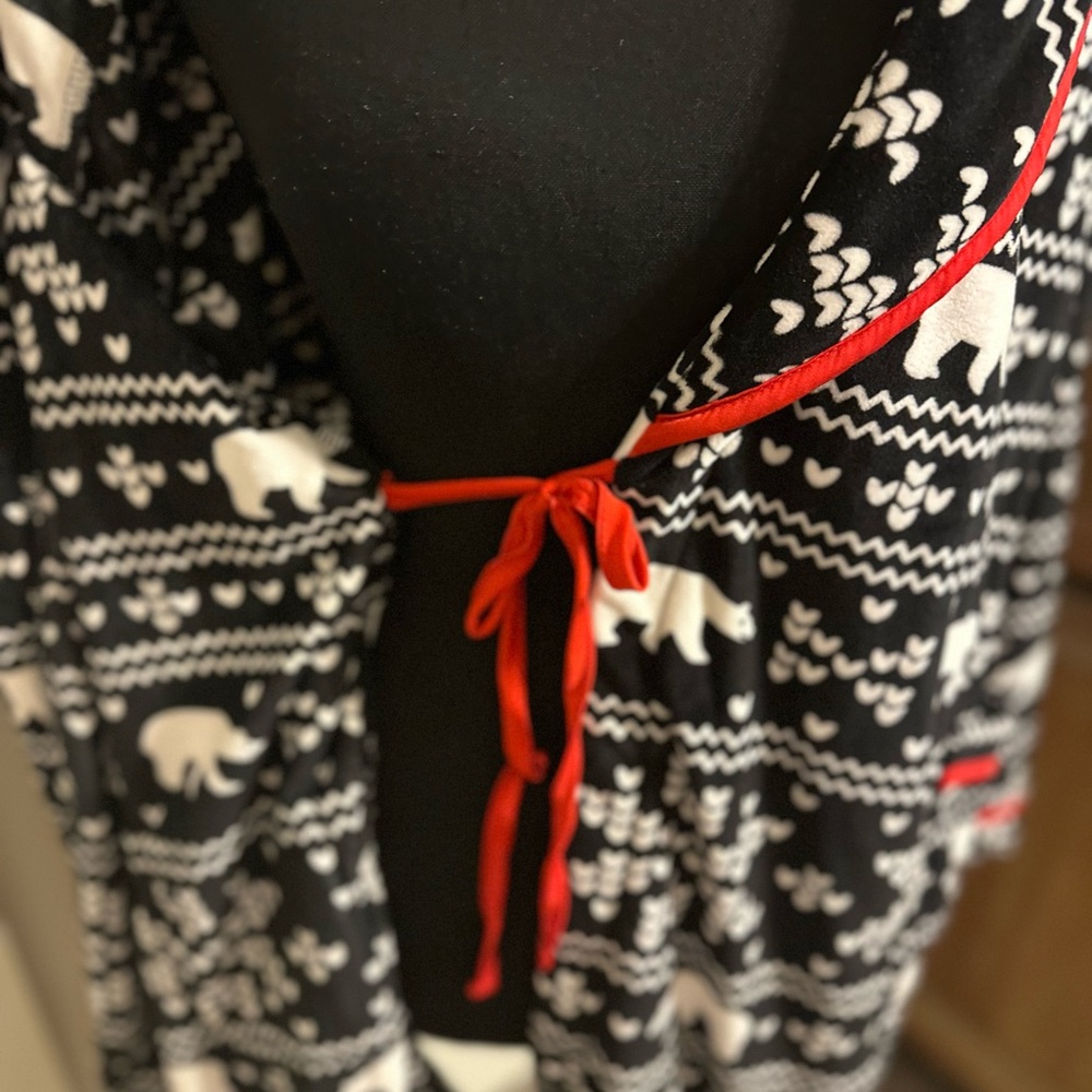Short Bear Robe L/XL - Picture 11 of 11